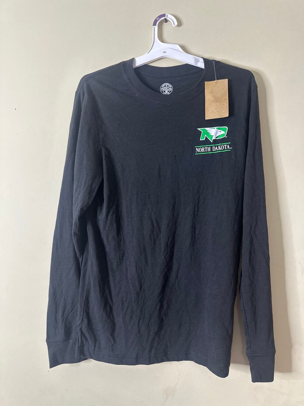 NCAA North Dakota Fighting Hawks Men's long-sleeve T-shirt S 5